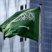 السعودية تلاحق مواطنيها الذين ينتقدون كثرة الاعتماد على الأجانب في الوظائف