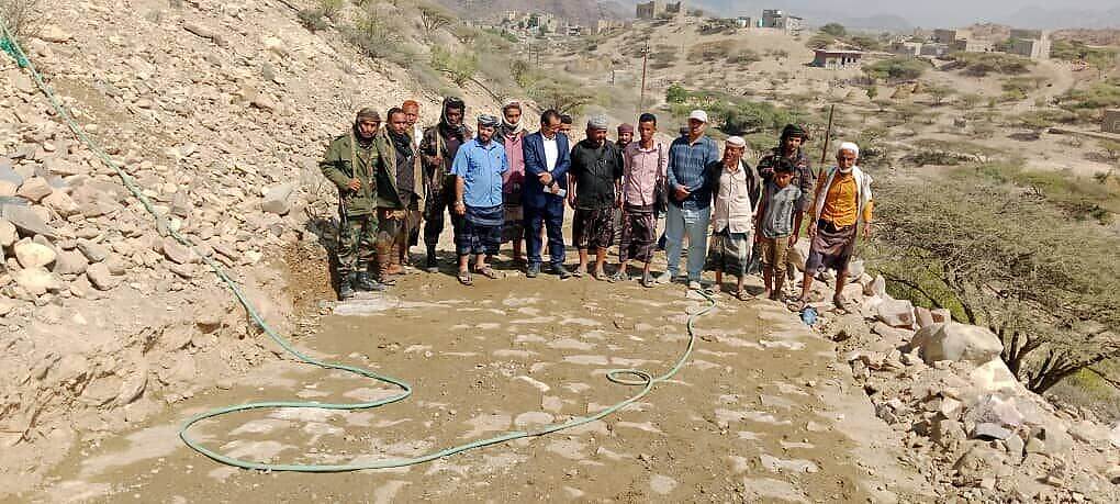 افتتاح طريق «حدابة» بمديرية كرش القبيطة بتمويل من برنامج الإغاثة الهولندي