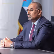 الزبيدي يؤكد التزامه بالمقاومة السلمية رفضًا للإجراءات التي فُرضت خلال أحداث يناير