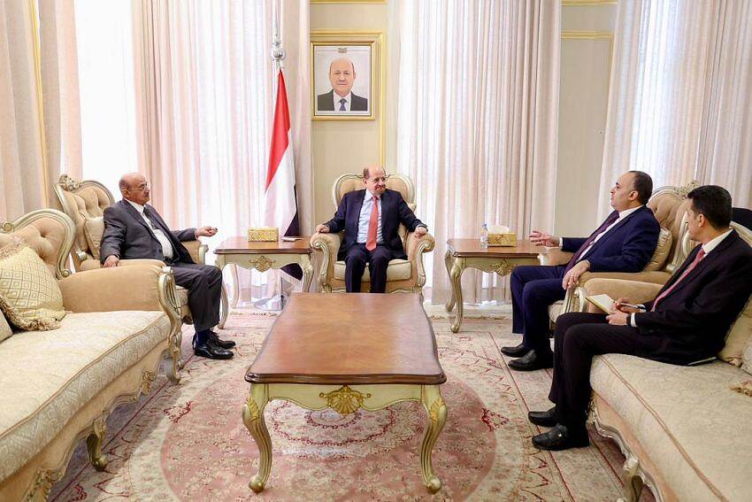 رئيس الحكومة يوجّه بتسريع صرف الرواتب المتأخرة لموظفي الدولة في القطاعين المدني والعسكري