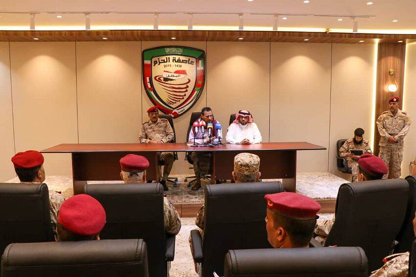 اجتماع عسكري مشترك في العاصمة عدن لمناقشة خطة إخراج المعسكرات