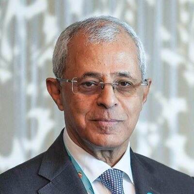 نائب وزير الخارجية يؤكد أن خلافات المناصفة بين الشمال والجنوب أخّرت إعلان الحكومة