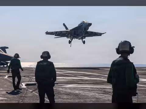 كيف أسقطت ايران طائرتين أميركيتين.؟