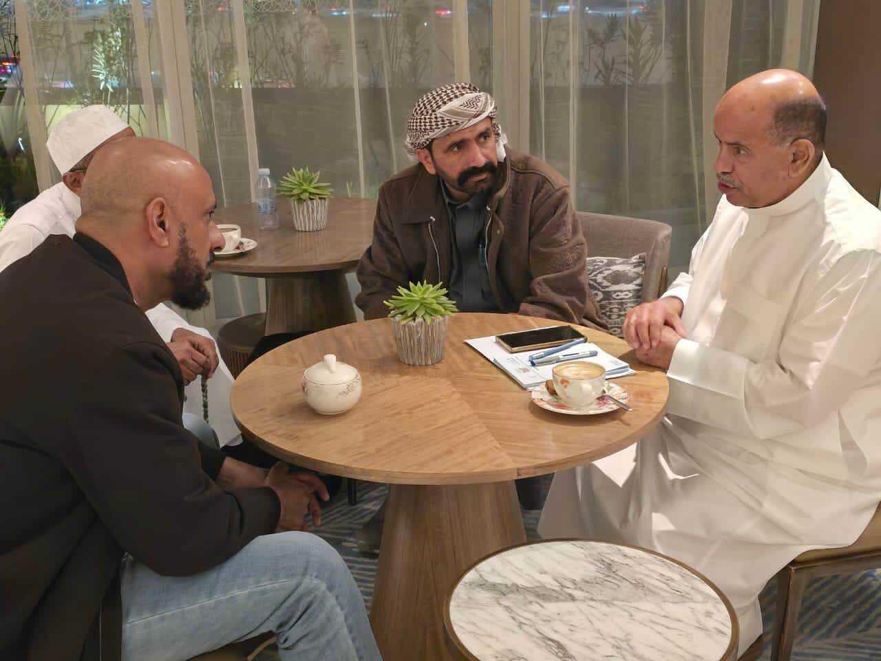 الخنبشي يوجه بفتح تحقيق بعد اختفاء عشر مقطورات غاز في حضرموت