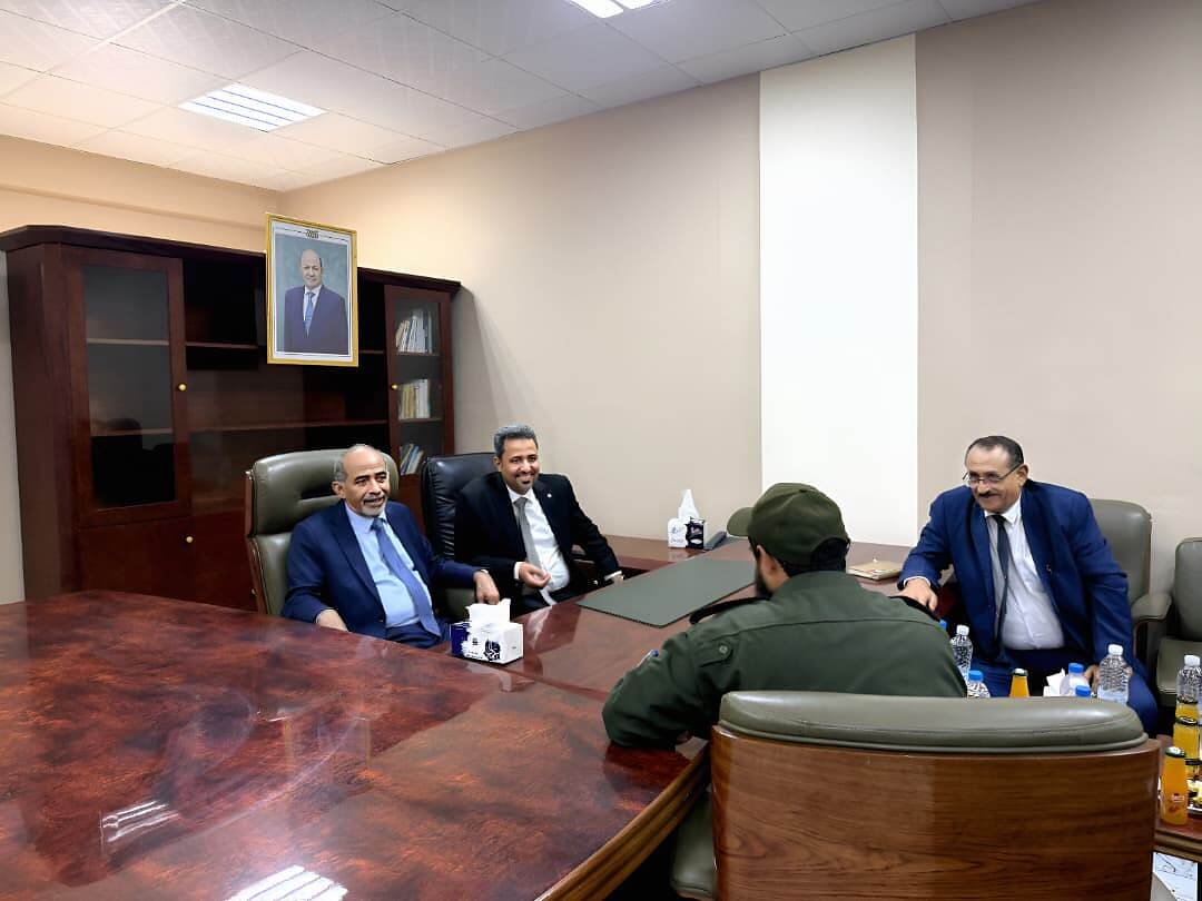 الصبيحي يشيد بالدور الوطني لمحافظة لحج أثناء مراسم تسليم مهام المحافظ