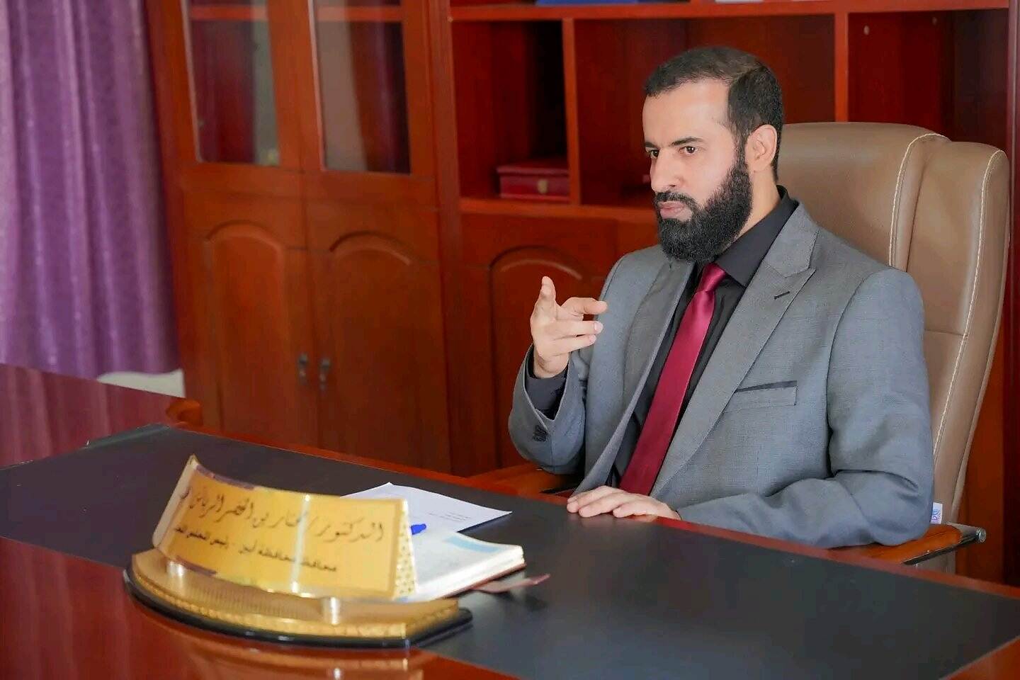 محافظ أبين يوجه بإيقاف كافة نقاط تحصيل الجبايات على الطرقات