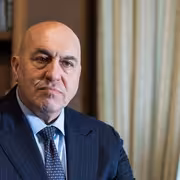 وزير الدفاع الإيطالي " حرب إيران تضع ريادة الولايات المتحدة العالمية على المحك"