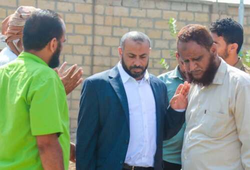 اصابة محافظ الضالع بحادث مروري ونقله إلى أحد المستشفيات