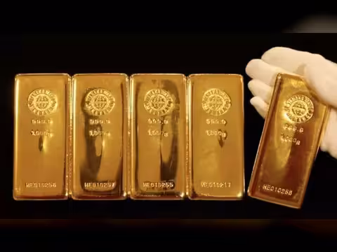 فرنسا تسحب 129 طن من ذهبها المخزون في الولايات المتحدة.