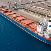 هجوم إيراني يستهدف خط أنابيب ينقل النفط السعودي إلى البحر الأحمر