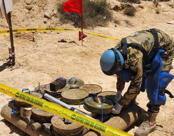 ‏مشروع ‎مسام يتلف 1,696 قطعة من المخلفات الحربية في مديرية غيل بن يمين