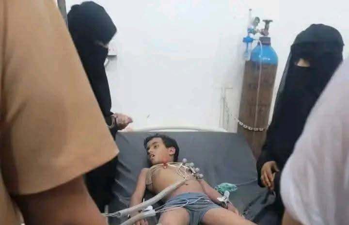 طفل آخر يلقى حتفه في تعز جراء السيول التي اجتاحت المدينة