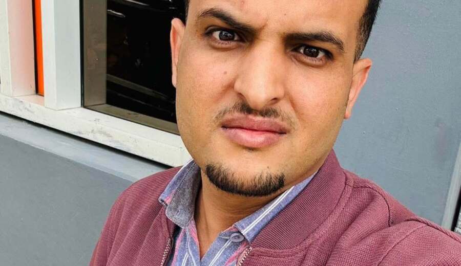 حرب معلنة من داخل قلب الشرعية