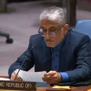 إيران تدعو دول الخليج والأردن لدفع تعويضات بسبب الحرب مع واشنطن وتل أبيب