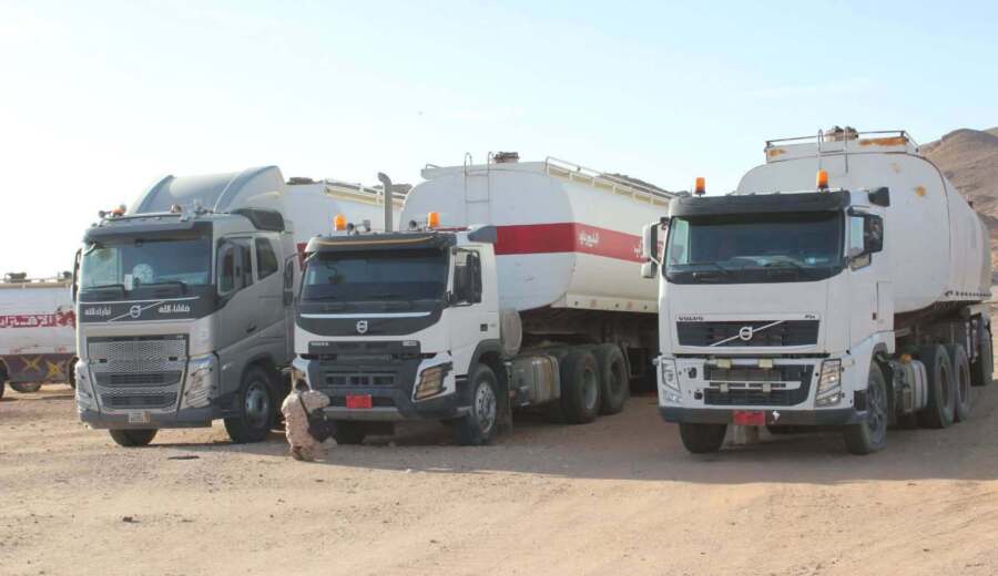 قوات الطوارئ تضبط عشرات القاطرات النفطية المتجهة إلى السوق السوداء