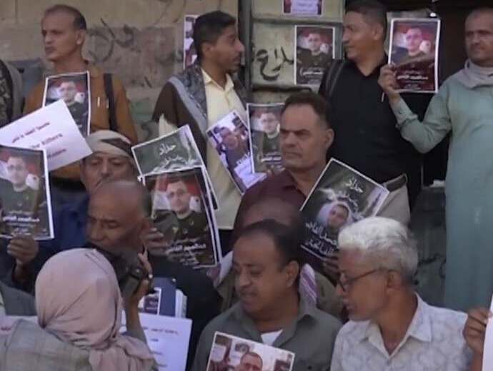 صحفيون وناشطون في تعز يطالبون بضبط قتلة صامد القاضي وكشف دوافع الاغتيال