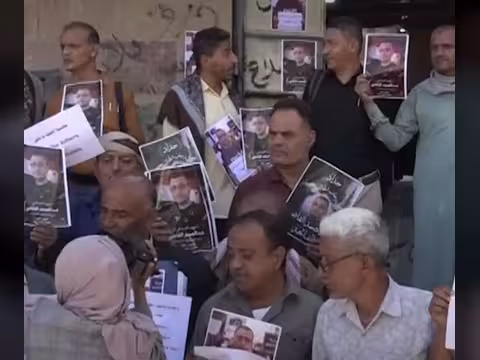 صحفيون وناشطون في تعز يطالبون بضبط قتلة صامد القاضي وكشف دوافع الاغتيال
