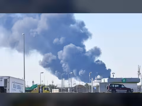 ثلاث دول خليجية تستدعي سفراء العراق احتجاجًا على هجمات فصائل عراقية