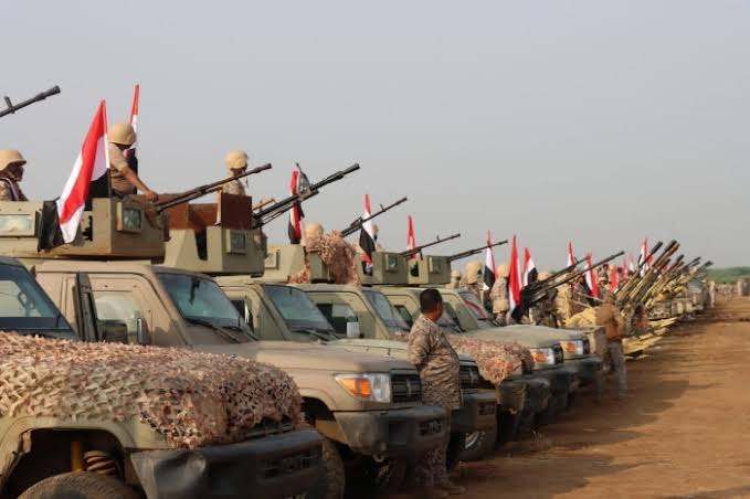 عشرات آلاف الجنود اليمنيين في الحد الجنوبي السعودي بلا رواتب منذ عام كامل