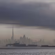 الامارات تبدأ محادثات مع الولايات المتحدة للحصول على ضمانات مالية