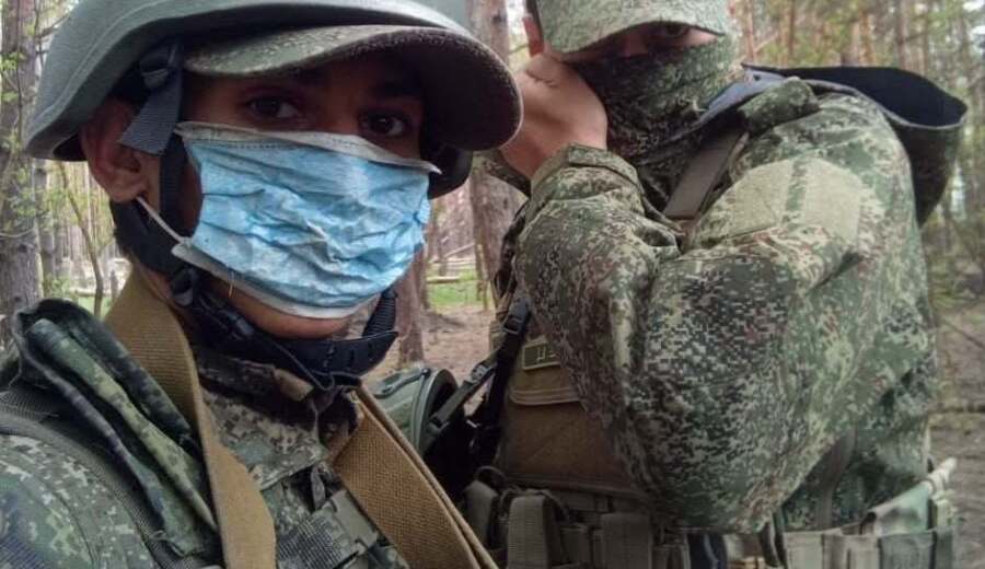 الشاب مجيب الشماري يختار القتال في روسيا بعد أن تحوّل اليمن إلى منفى كبير ورصيف للخيبة