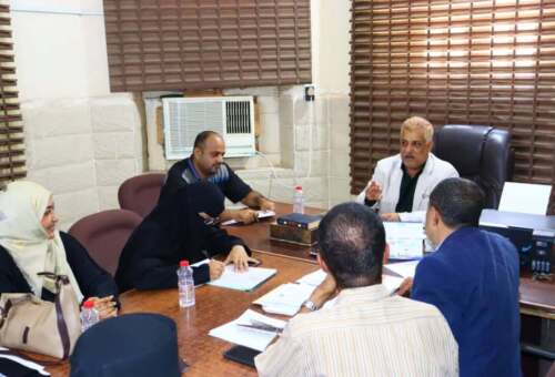 نيابة الأموال العامة بعدن تنفذ نزولًا ميدانيًا للتحقيق في اعتداءات على مصطحات الملح
