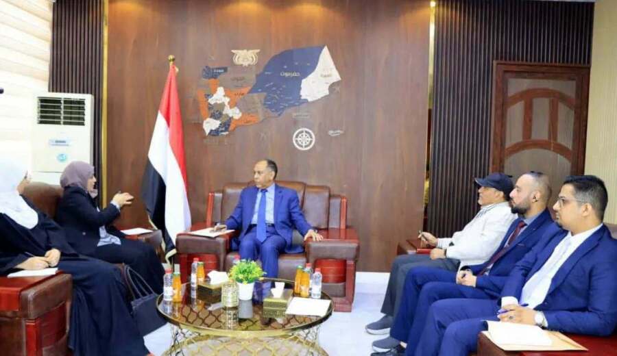 وزيرة الشؤون القانونية تبحث مع وزير الصناعة والتجارة تطوير البيئة التشريعية وكفاءة الأداء المؤسسي