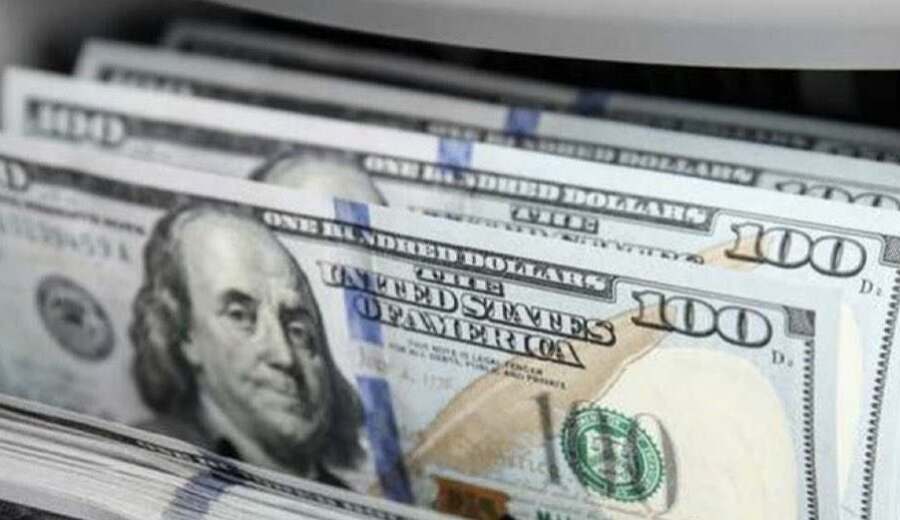 واشنطن توقف شحنات الدولار للعراق وتربطها بوقف تهريب العملة إلى إيران