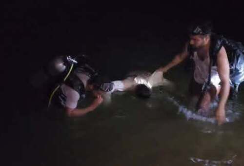 فرق الدفاع المدني في مأرب تنتشل جثتي رجلين وامرأة وانقاذ أخرى من سد مأرب