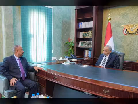 ‏الصبيحي يوجه برفع جاهزية الموانئ وتعزيز انسيابية حركة البضائع والمسافرين