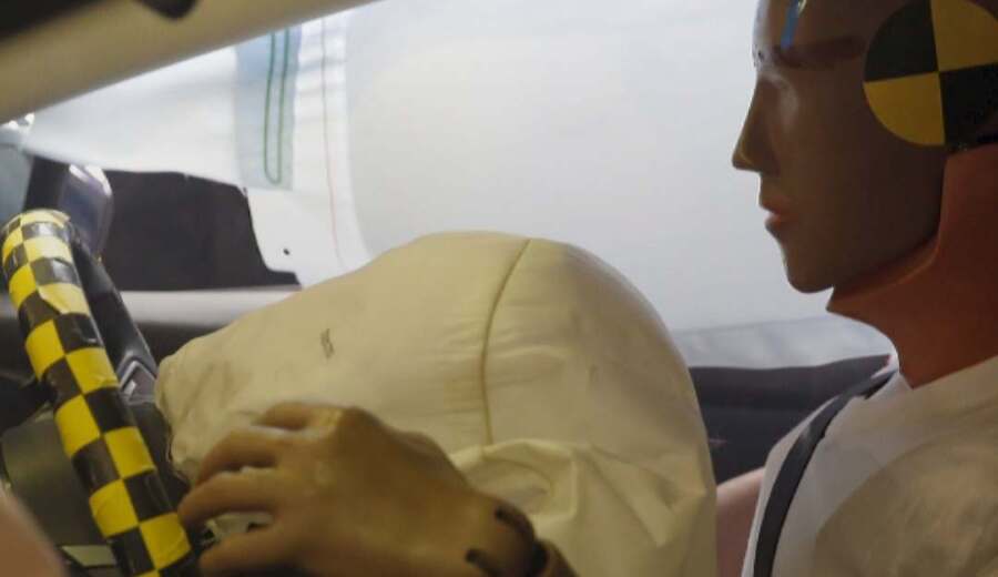 الإدارة الوطنية الأمريكية للسلامة تحظر استخدام منفاخات الوسائد الهوائية الصينية