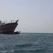 قلق متزايد بين أهالي 15 صياداً خرجوا للصيد في الخوخة ولم يعودوا