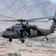 قوات كوماندوز مدعومة بعشرات الطائرات الأمريكية تنجح في إنقاذ طيار أمريكي