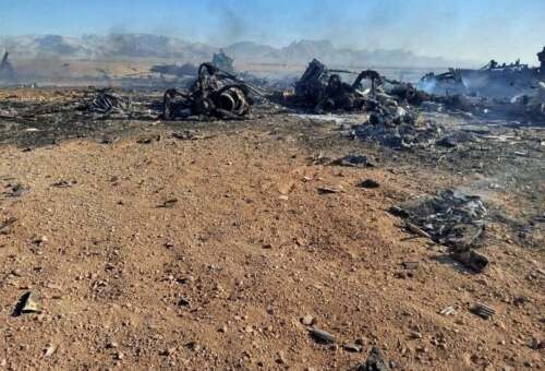 تدمير طائرات أمريكية داخل إيران يثير تكهنات وروايات متضاربة بين واشنطن وطهران