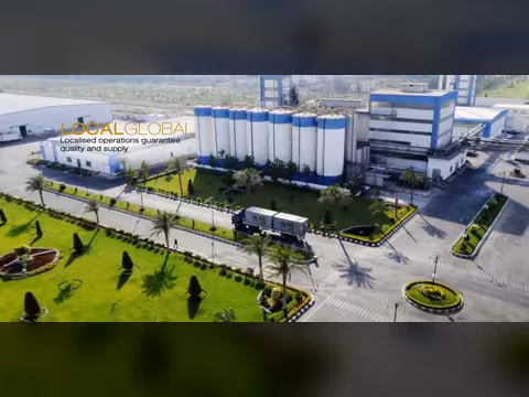 موظفون يمنيون في شركات هائل سعيد يشكون التمييز في الرواتب وسوء المعاملة مقارنة بالأجانب