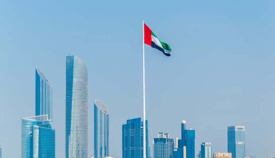 هجوم إيراني على الأردن.. والإمارات العربية المتحدة تعلن اعتراض الصواريخ والمسيرات