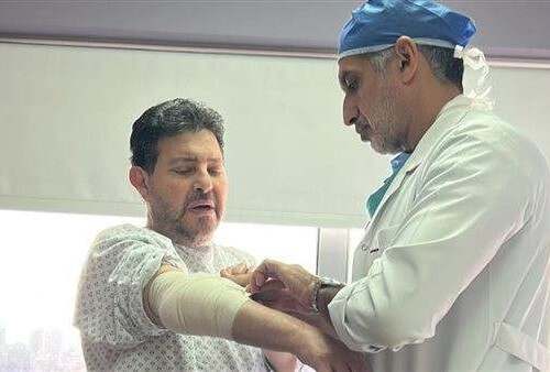 رحيل الفنان هاني شاكر بعد أزمة صحية معقدة بدأت بنزيف حاد في القولون
