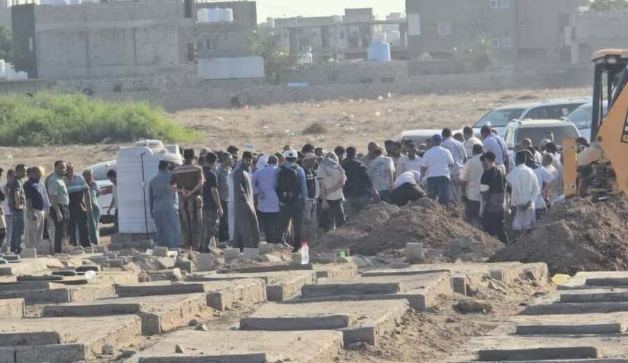 تشييع مدير الصندوق الاجتماعي في عدن وسط غياب رسمي عن المشاركة