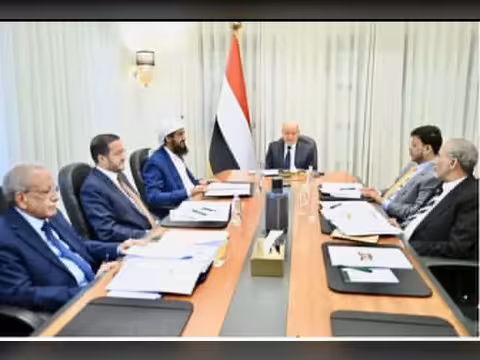 المجلس الرئاسي الوزراء يتناول الإجراءات الحكومية لتعزيز الأداء المؤسسي