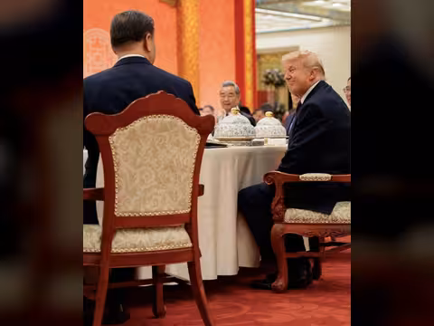 احتياطات أمريكية مشددة خلال زيارة ترامب إلى الصين خشية الاختراق السيبراني