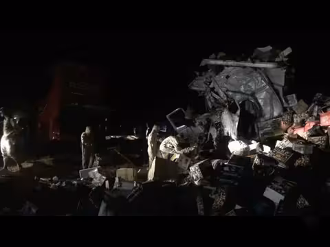 وفاة 6 أشخاص وإصابة 19 آخرين بحادث مروري على طريق" العبر  مأرب"