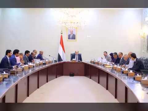 المجلس الأعلى للطاقة يقر إجراءات لتأمين الوقود وتحسين خدمة الكهرباء في عدن