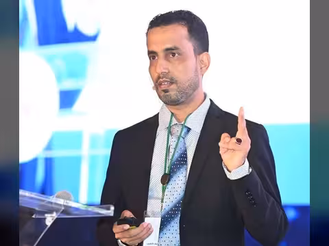 مجهر الرئاسة.. حين يتحول "التأهيل" إلى تهمة!