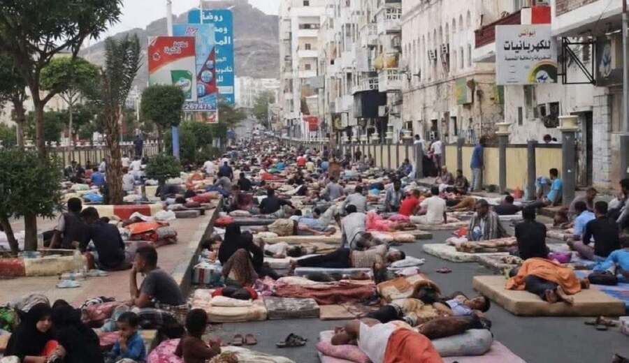 النوم في الشوارع.. كيف تحولت أزمة الكهرباء في عدن إلى احتجاج سياسي ضد السلطة؟