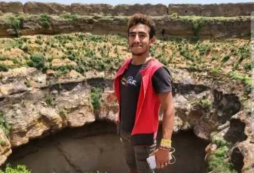 وفاة مغامر يمني داخل فوهة بركان بمديرية دمت أثناء تسلقه صخوره ومنحدراته الداخلية