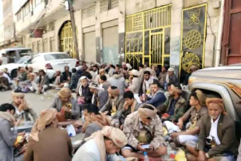 احتشاد قبلي في صنعاء للمطالبة بالعفو عن سبعة متهمين بقتل هشام الضبيبي وزوجته