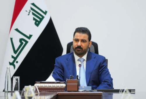 رئيس الحكومة العراقية يوجه بفتح حساب لإيداع الأموال المستردة من ملفات الفساد