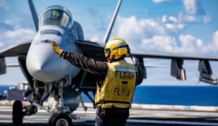 القيادة المركزية الأمريكية تعلن انتهاء الجولة الثالثة من الضربات على إيران