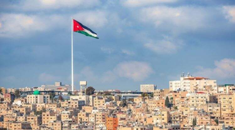 القوات المسلحة الأردنية تعلن إسقاط 10 صواريخ إيرانية اخترقت المجال الجوي