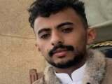 الحوثيون يعتقلون شاباً عقب عودته من السعودية ويعبثون بمنزله.